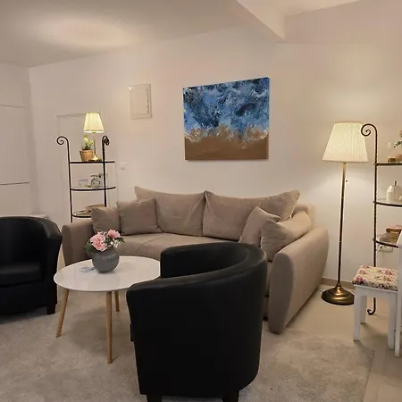 Bianco - In Centre 아파트 로비니