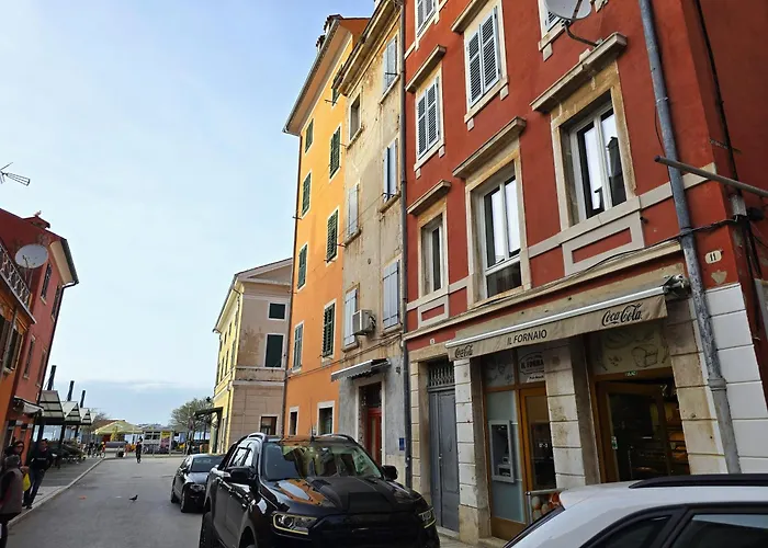 Bianco - In Centre * Ρόβινι