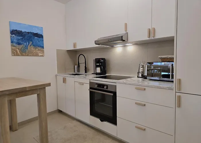 Bianco - In Centre Ρόβινι