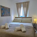 Bianco - In Centre * روفينج
