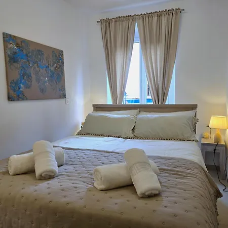 Bianco - In Centre * רוביני
